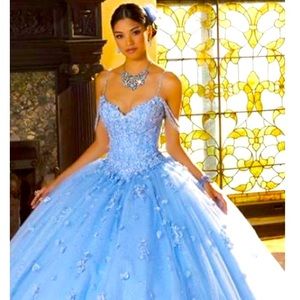 Beautiful Quinceañera or Sweet sixteen dress baby blue dress.